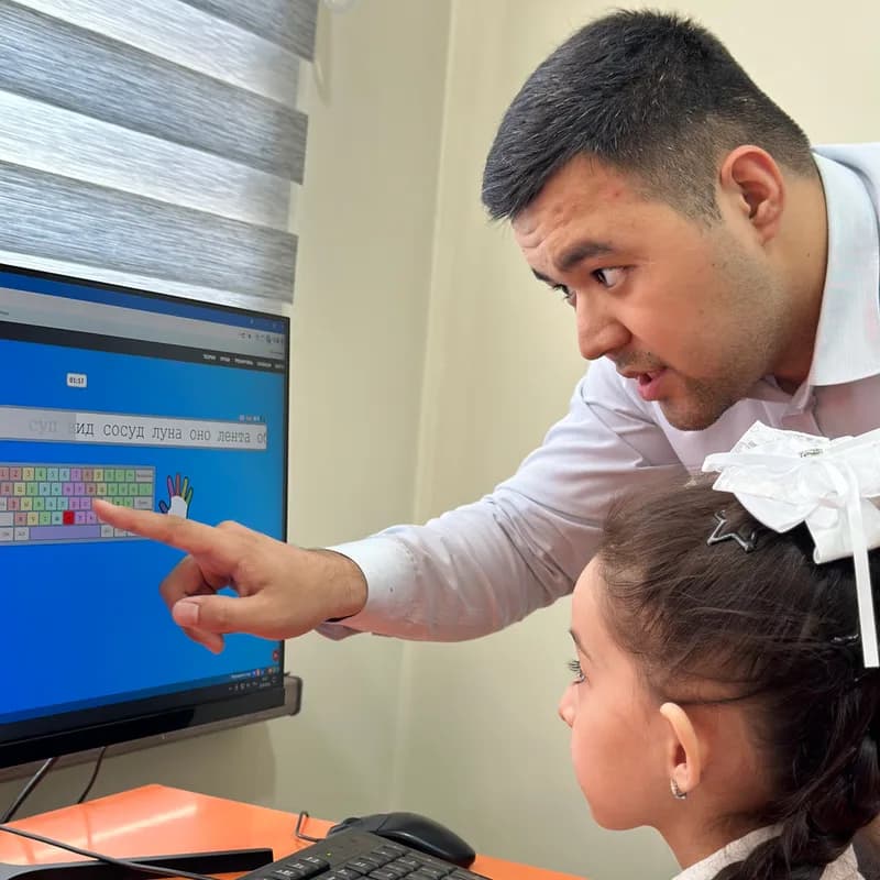 Computer lesson at Asia Kids School